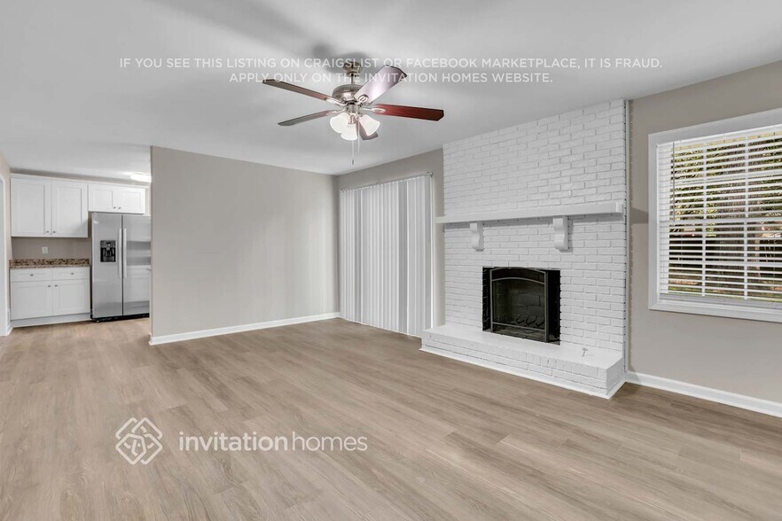 Building Photo - 3458 Charlemagne Dr