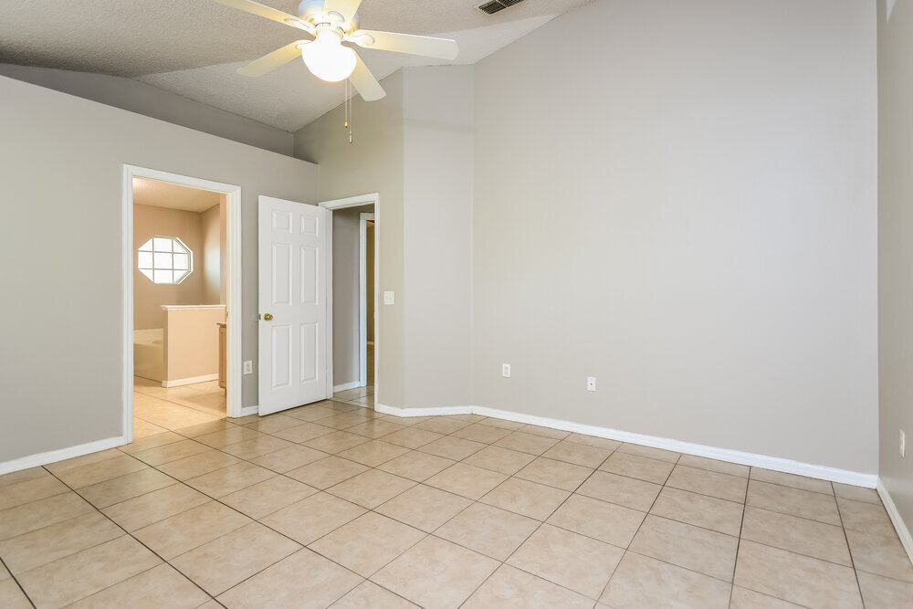 Building Photo - 14552 Lake Price Dr