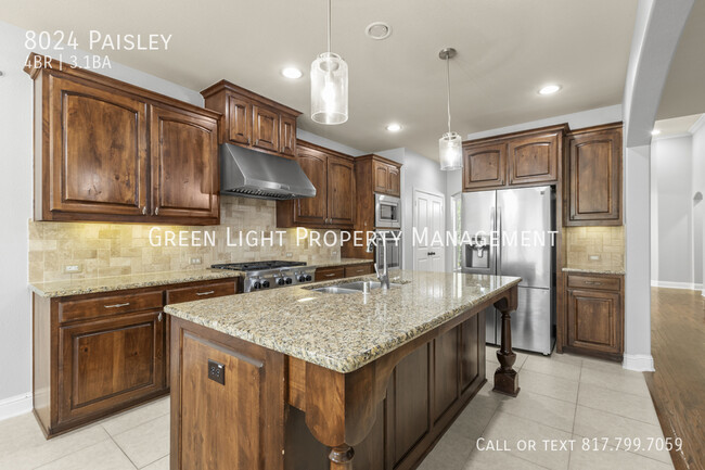 Building Photo - 8024 Paisley-