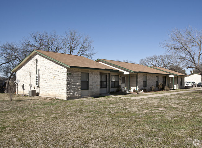 Building Photo - Pecan Creek Apartments