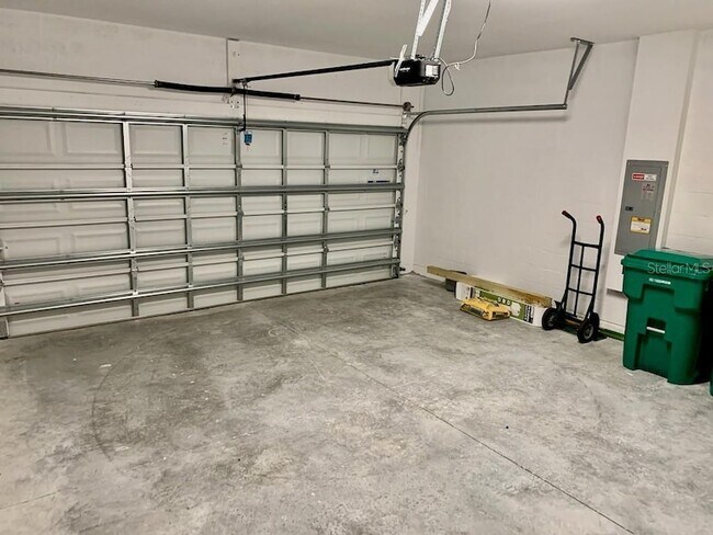 Building Photo - 21475 Seaton Ave