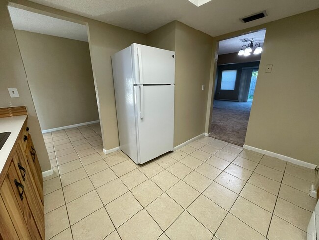 Building Photo - Townhome in Ormond Beach