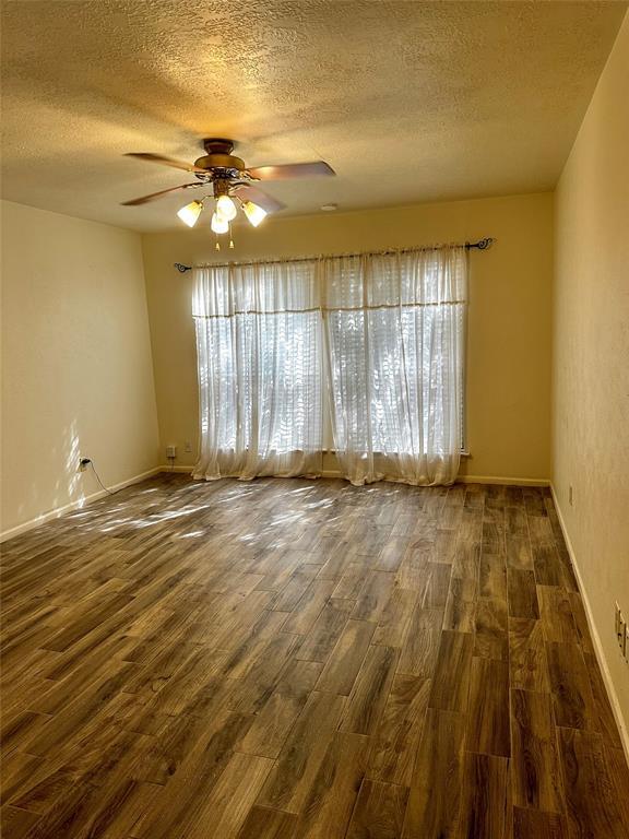 Building Photo - 16704 Ivy Grove Dr