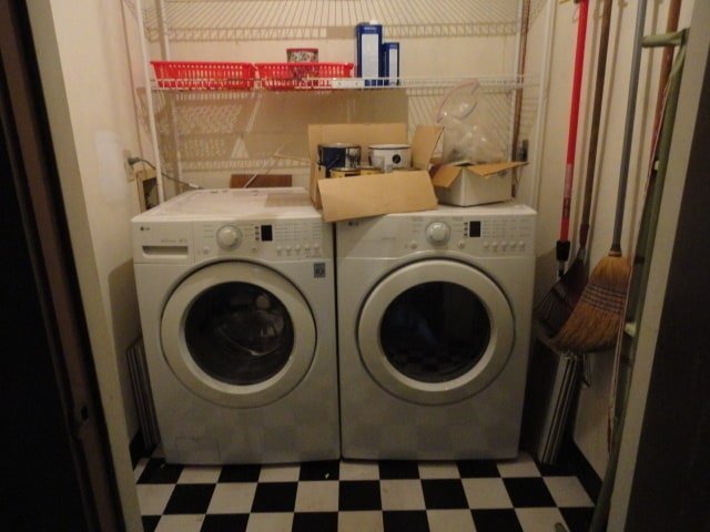 Building Photo - 3 Bedroom/3 bath Townhouse in Rockwood Villas