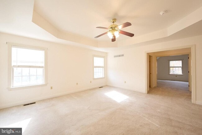 Building Photo - 1401 Hampstead Ct