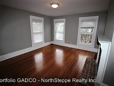 Master Bedroom - 141 E 4th Ave