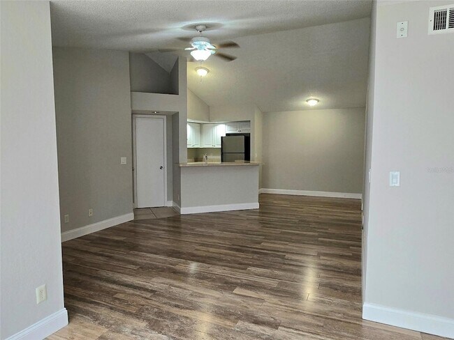 Building Photo - 4630 Commander Dr