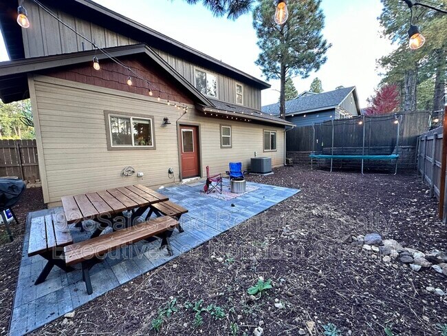 Building Photo - 2342 W Mission Timber Cir