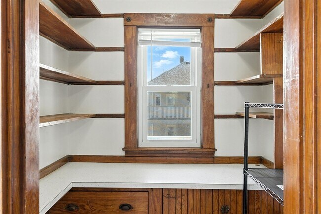 Building Photo - 29 Arbroth St