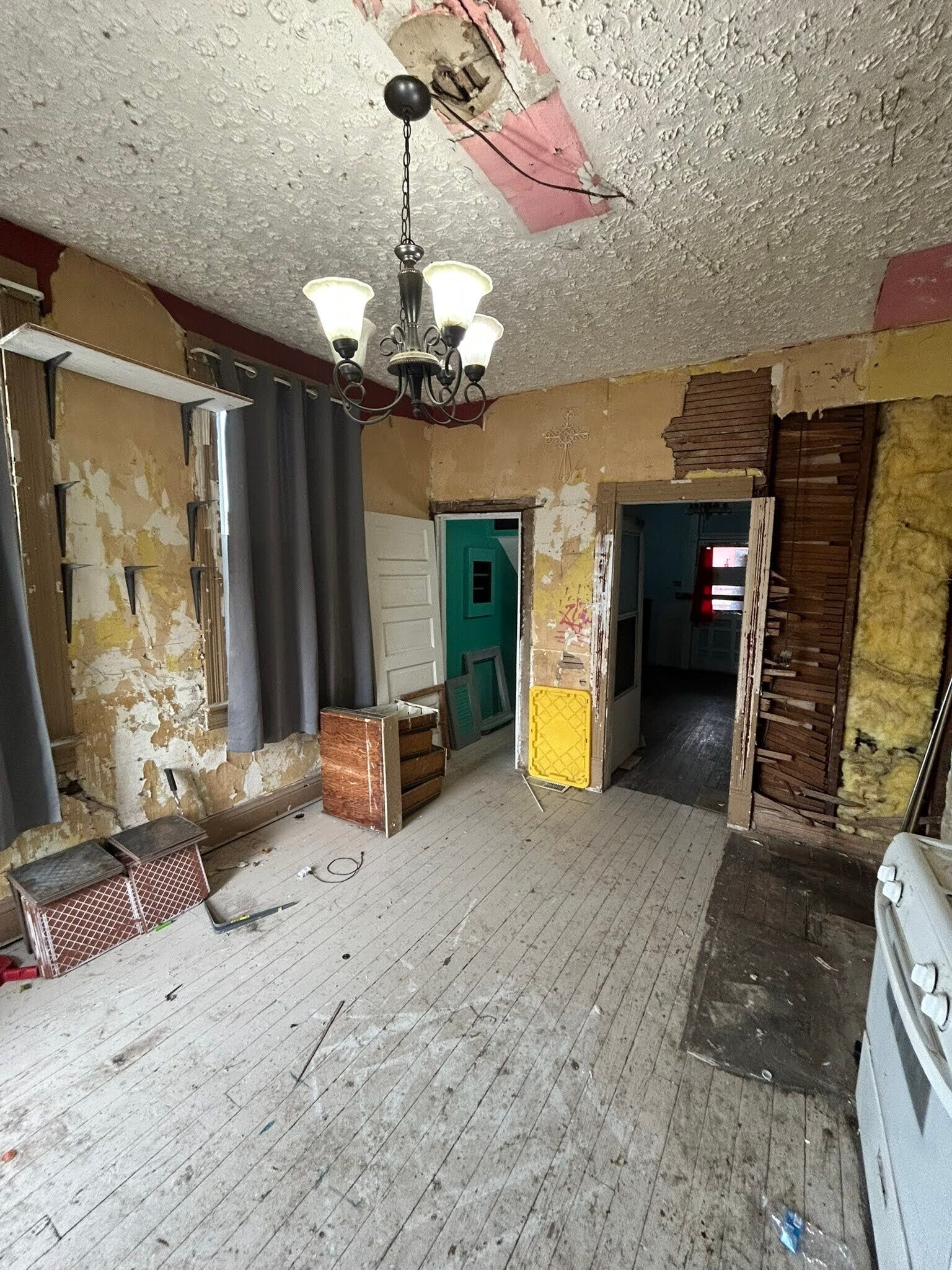 Building Photo - 106 S Benton St