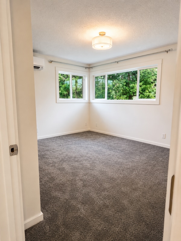 Building Photo - 4808 Idaho St
