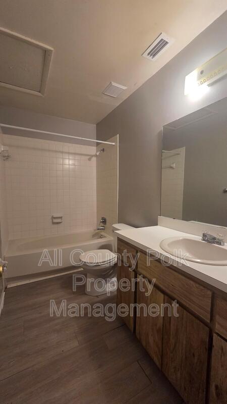 Building Photo - 2118 Brandy Pl