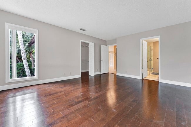 Building Photo - 7888 Granada Pl