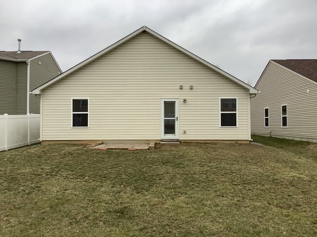 Building Photo - 681 Bridgebend Run