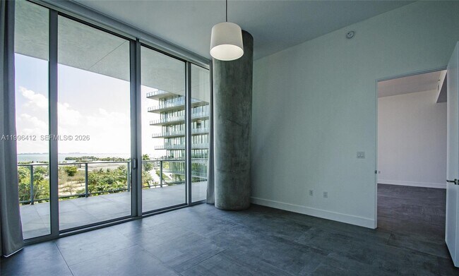 Building Photo - 2669 S Bayshore Dr