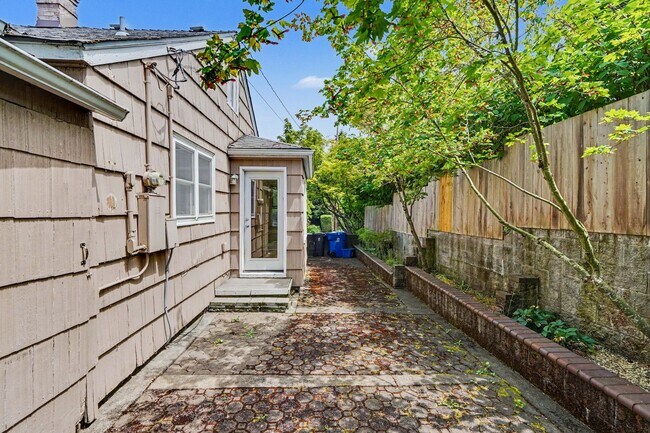 Building Photo - Winter Duplex - VPM215153W-4