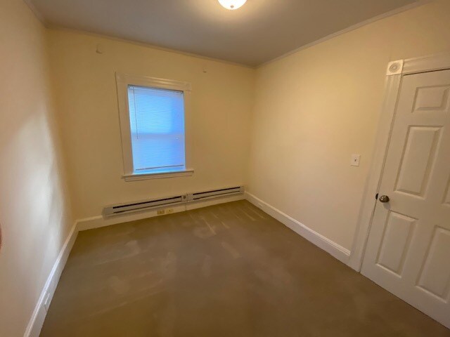 Building Photo - 166 Ruane St