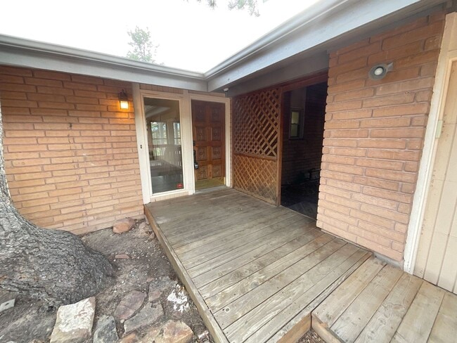 Building Photo - 5 Bedroom Home, 4.61 Acres, Available Near W Woodmen Rd & Westwood Rd!