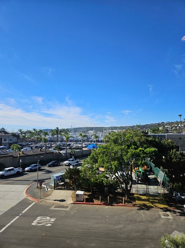 Building Photo - Live at Le Rondelet - Two Bedrooms and Views!