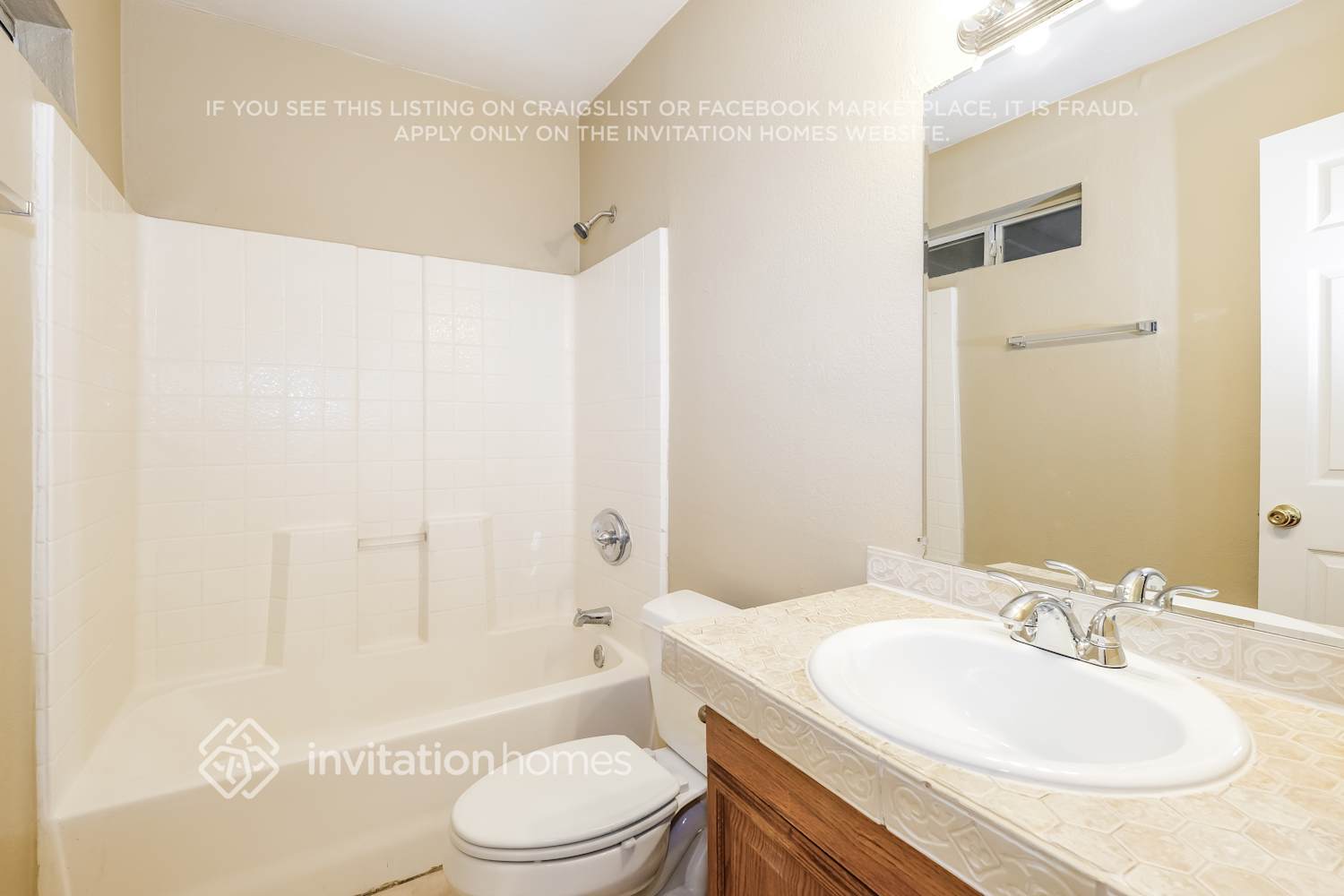 Building Photo - 6940 W Catalina Dr