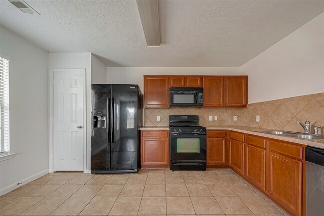 Building Photo - 29511 Legends Branch Ln