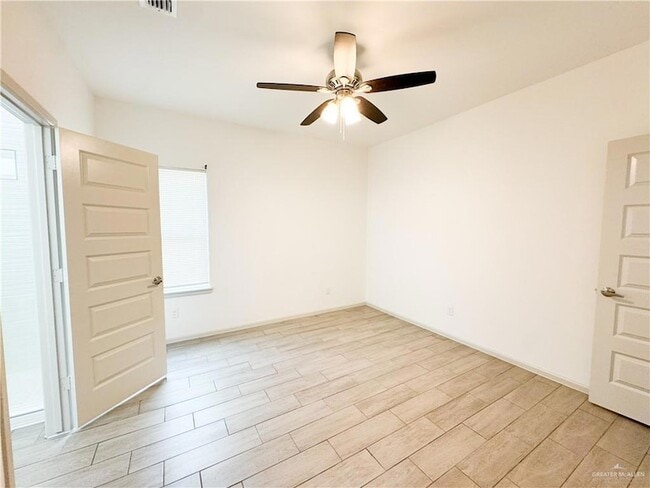 Building Photo - 2701 Sage Dr