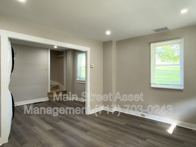 Building Photo - 129 N Prince St