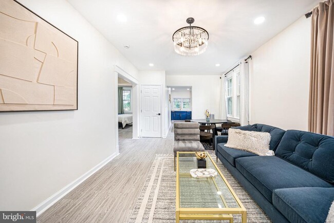 Building Photo - 2800 Upshur St