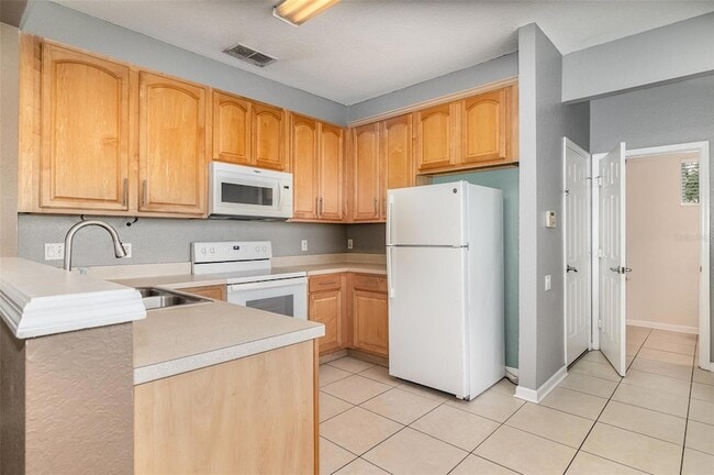 Building Photo - 2110 Stockton Dr