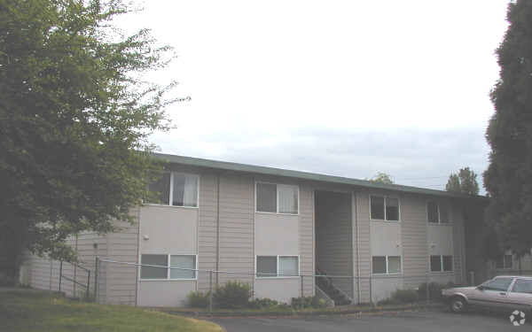 Building Photo - Lennick Court Apartments