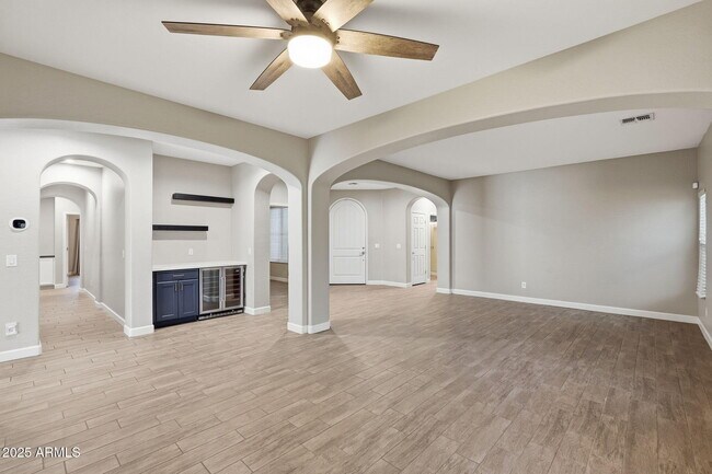 Building Photo - 10915 E Rafael Ave