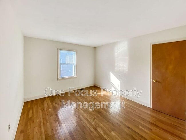 Building Photo - 315 N Arch St