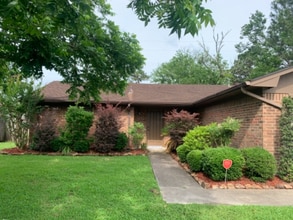 Building Photo - 7110 Bannock St