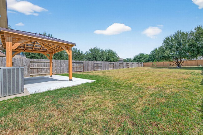 Building Photo - 6438 Haywards Crossing S Cir