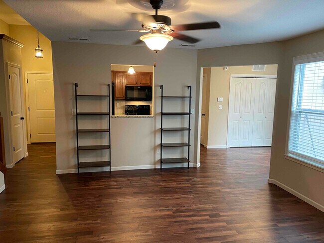 Building Photo - 3211 Yankee Tank Ln