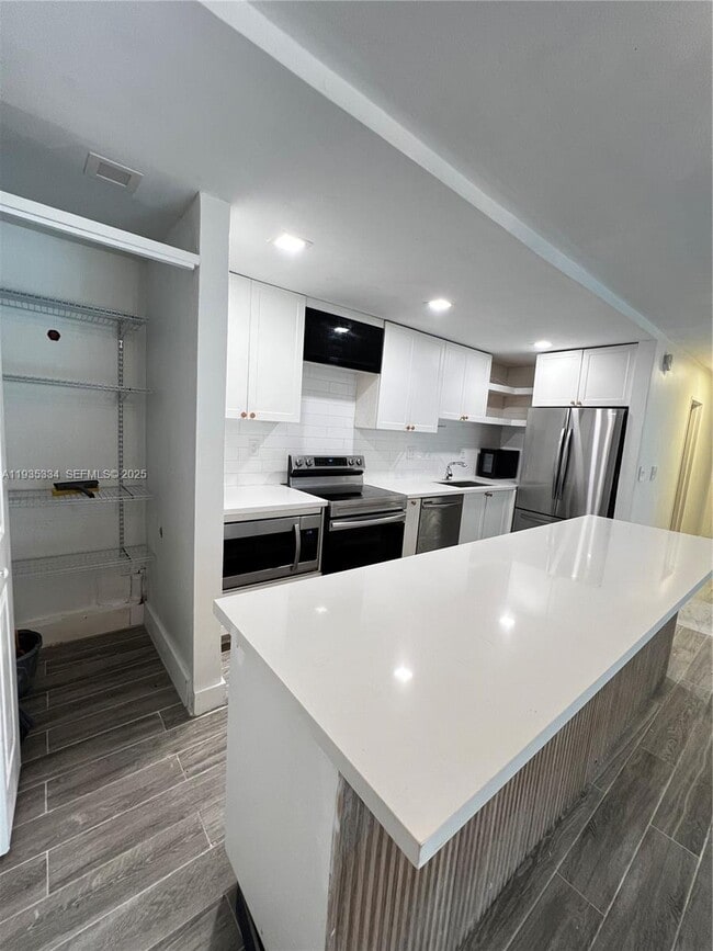 Building Photo - 4470 NW 79th Ave