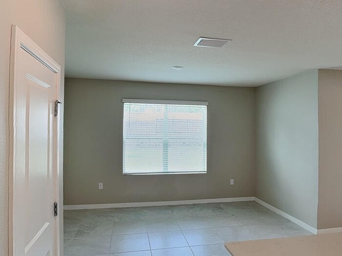 Building Photo - 837 Rivers Crossing St