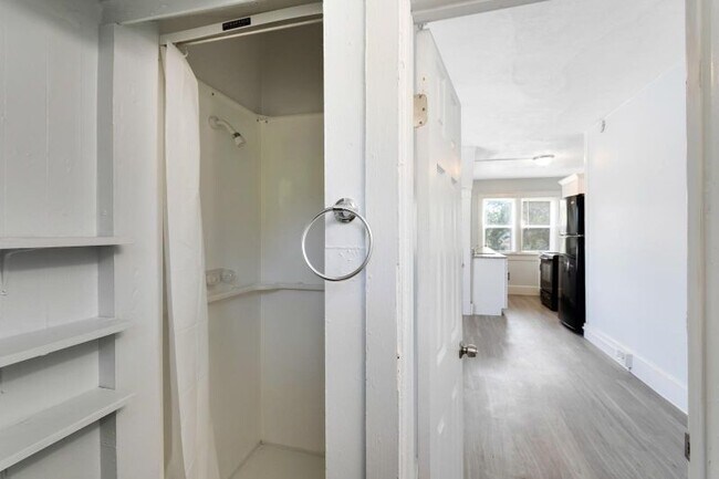 Building Photo - 812 Pennsylvania Ave