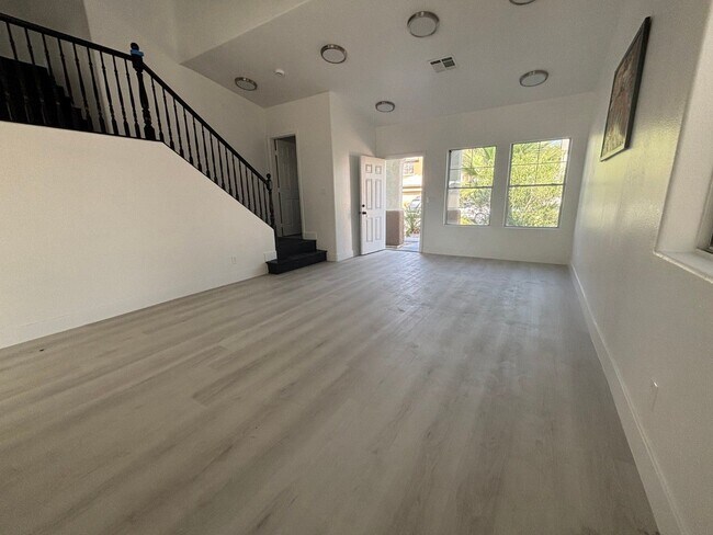 Building Photo - Spacious 4Br/3Ba Home in Galena Pointe – in North Las Vegas