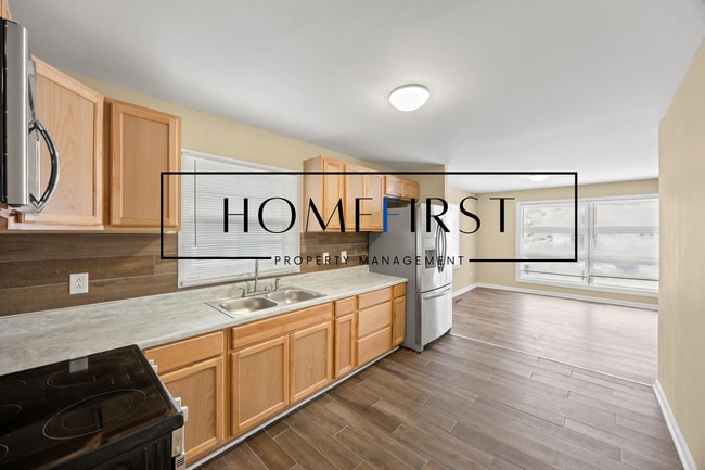 Building Photo - 40 Garner St