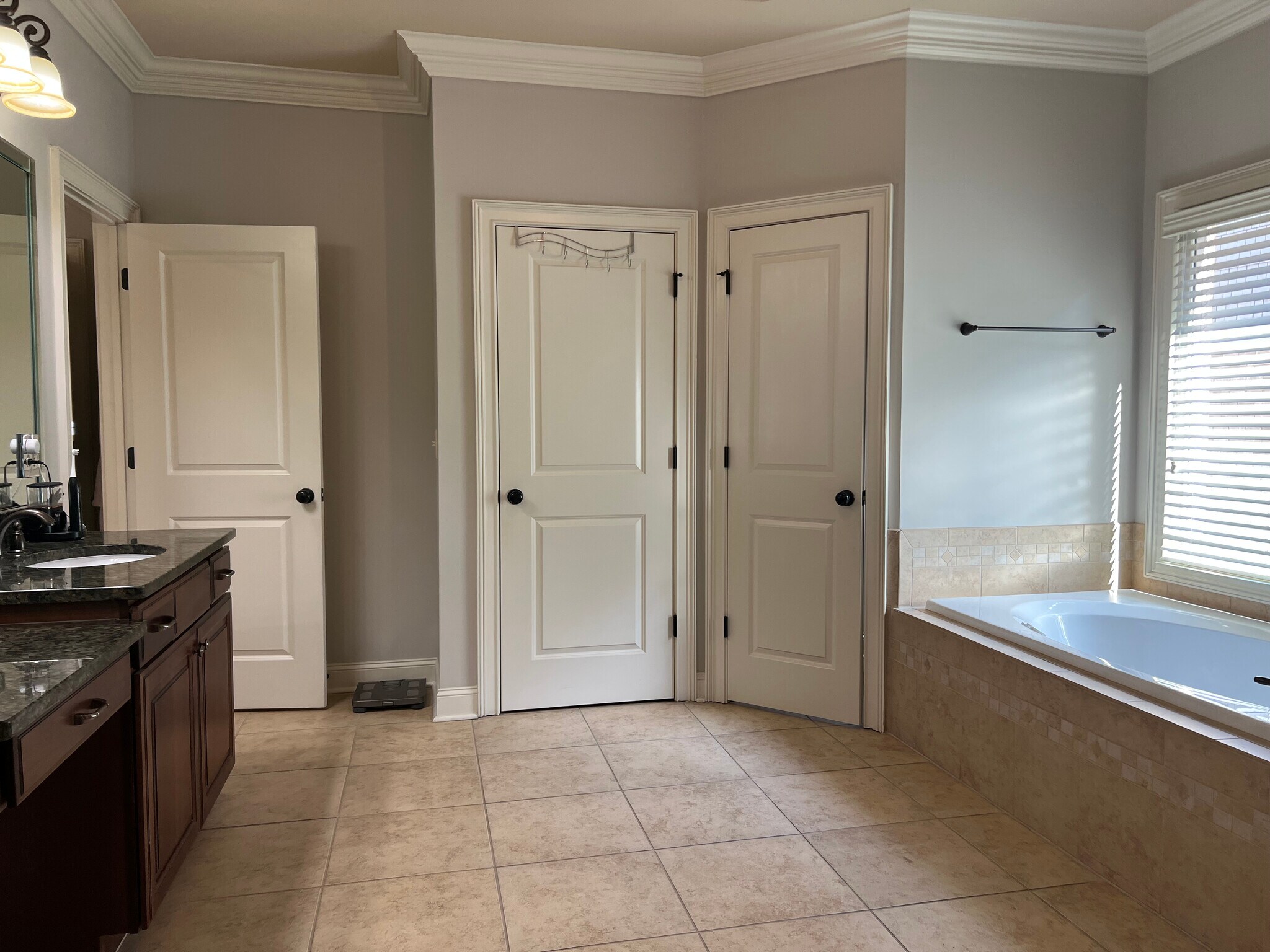 Building Photo - 7955 Magnolia Sq