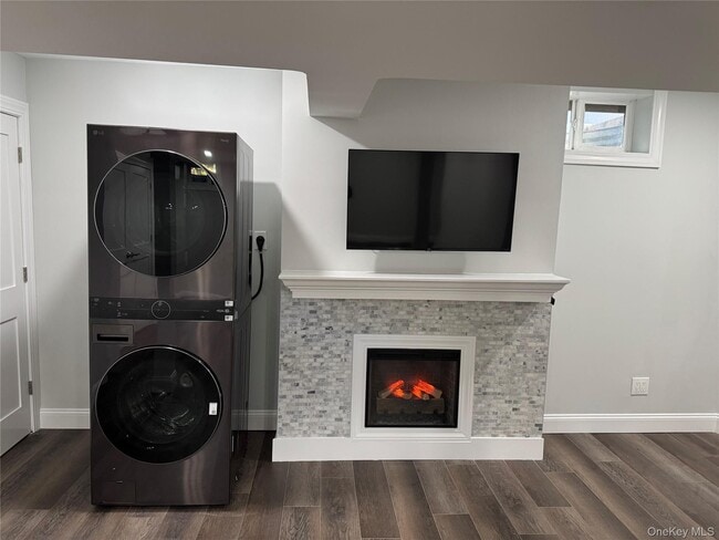 Building Photo - 16 Huntington Commons