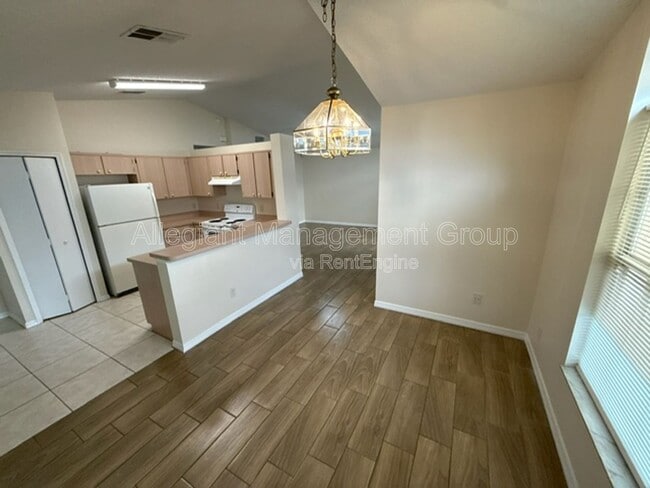 Building Photo - 2362 Harbor Town Dr
