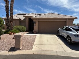 Building Photo - 4015 N 150th Ln