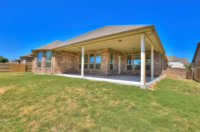 Building Photo - 10604 Lavon Bend