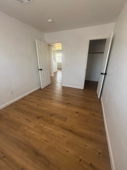 Building Photo - 321 W Orange Ave