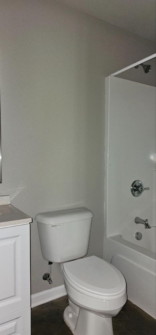 Building Photo - 4 Santiago Dr