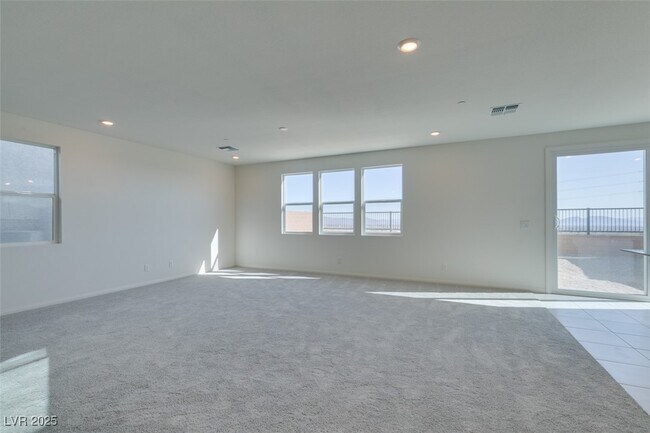 Building Photo - 5632 Hill Spire St