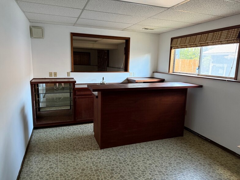 Downstairs Entertainment Room - 12717 SE 22nd Ave