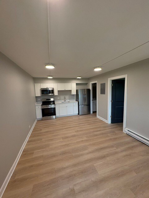 Building Photo - 29837 IL-50